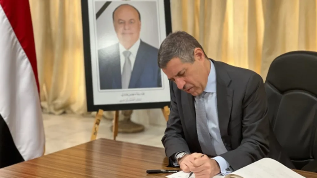 رسالة الوداع..  ماذا كتب السفير الأمريكي عن الرئيس هادي في آخر أيامه باليمن؟